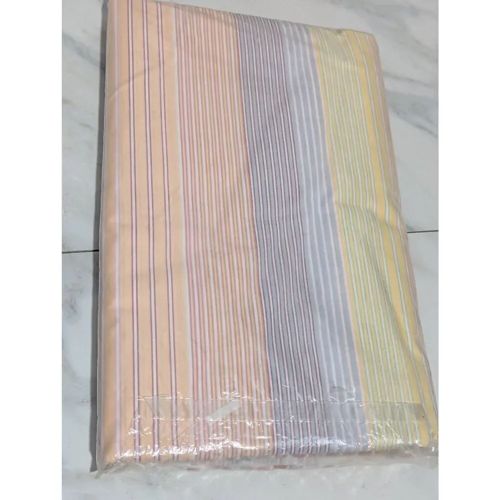 Vintage Superior Multi-Color Stripe Perm Press Zip Close Blanket & Comforter Cov